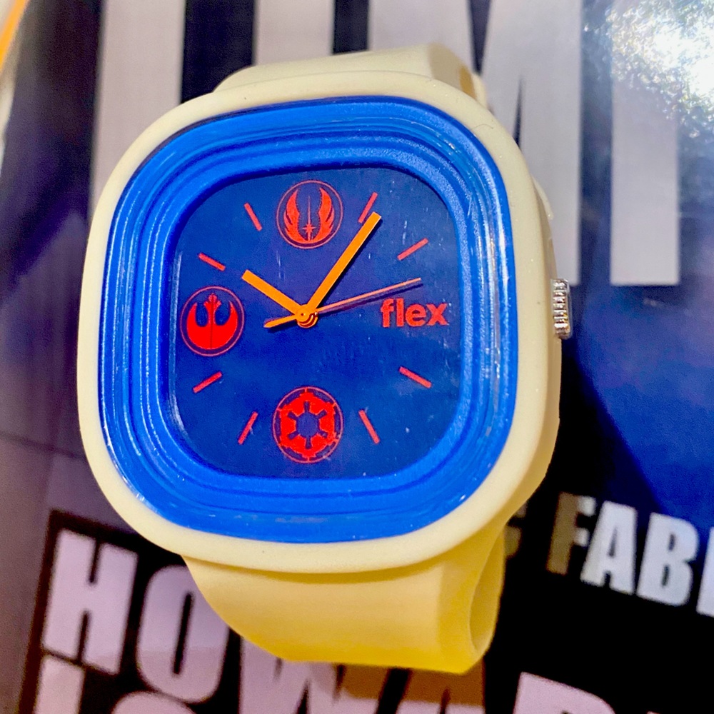 ⏱FLEX⏱UNISEX LUCAS FILM STAR WARS SILICONE WATCH EUC👩‍🚀